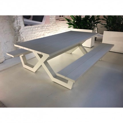 Bonucci white Gescova picnic table