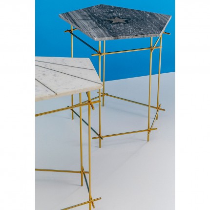 Table d'appoint Mystic Pentagon 52cm grise Kare Design